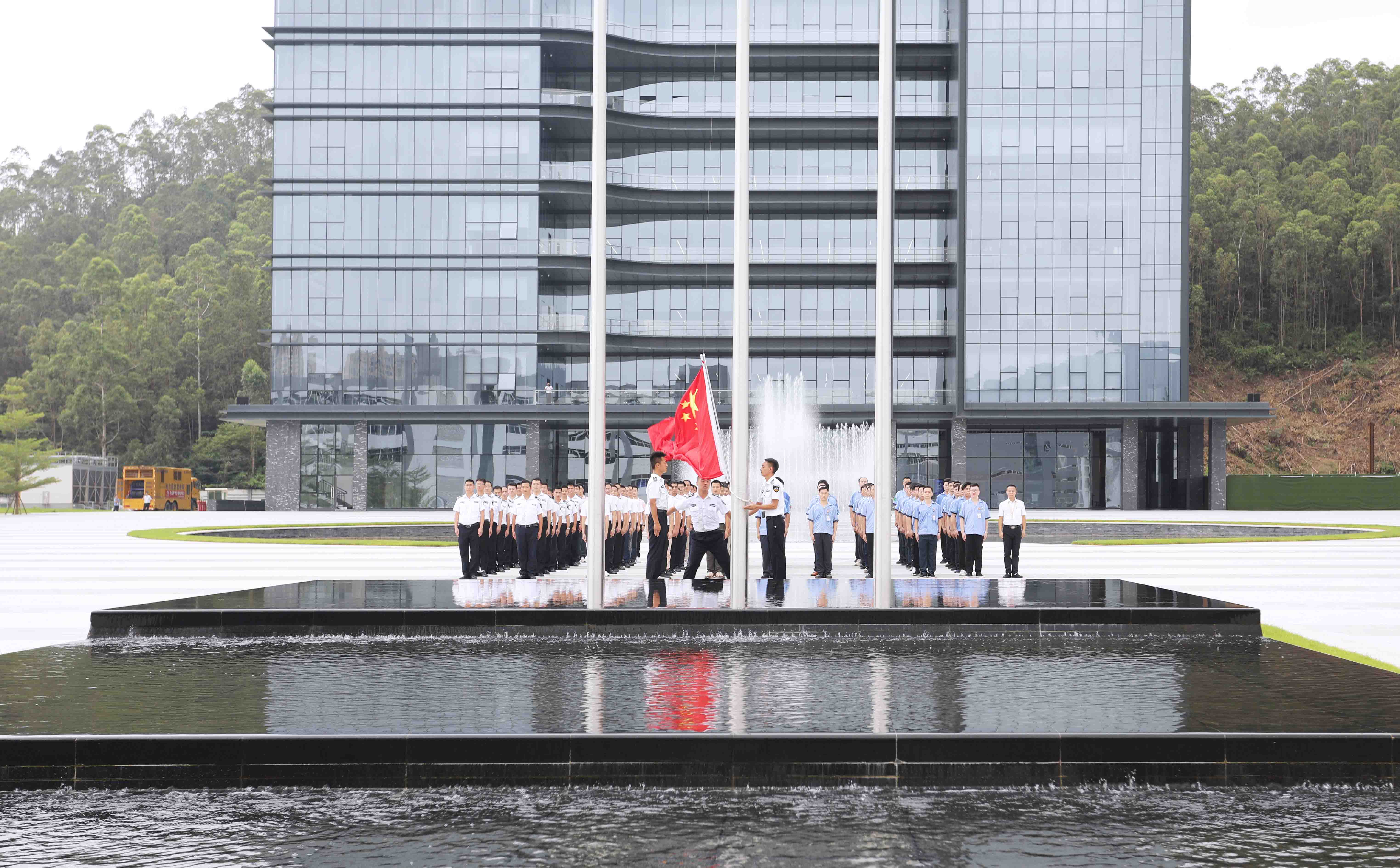 星空游戏科技举行八一退伍军人活动